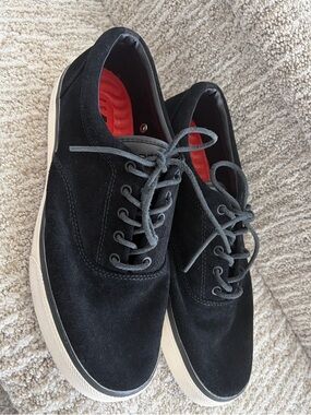 Black Sperry Men's Striper Plushwave Velvet CVO sneakers. Size 10.